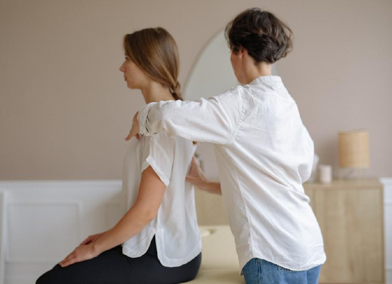 Masaje terapéutico de espalda